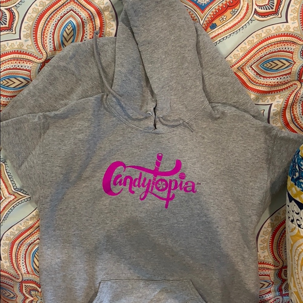 Gray and hot pink candy Topia sweater